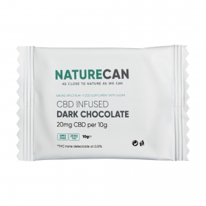 Eine Packung CBD-infundierte CBD-Milchschokolade.
